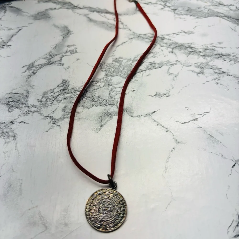 Mexico MC 177 Mayan Aztec Sun Calendar Coin Silver 925 Pendant Leather Chain